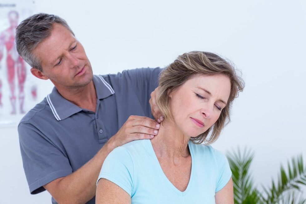ejercicios y masaje cervical para la osteocondrosis